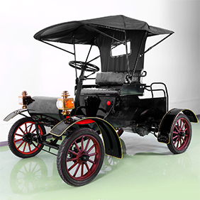 1903 Vintage Car