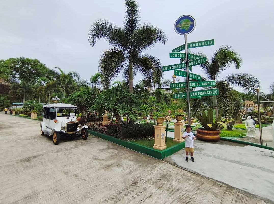 YATIAN vintage scenic shuttle for internal passenger transport at Philippine island tourist attraction